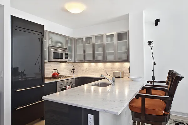 Sold by Nest Seekers International | media 2