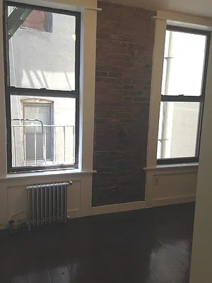 Rented by Century 21 New Golden Age Realty | media 19