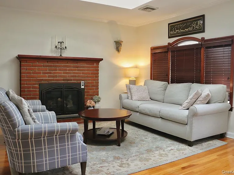 19 Stewart St — Photo 3