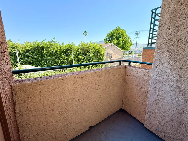 1447 W 228th St #203 — Photo 30