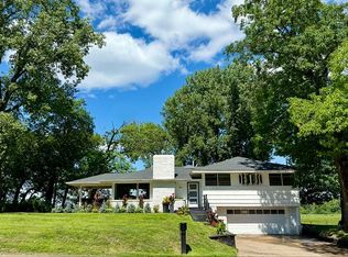 19860 Cottagewood Rd, Excelsior, MN 55331