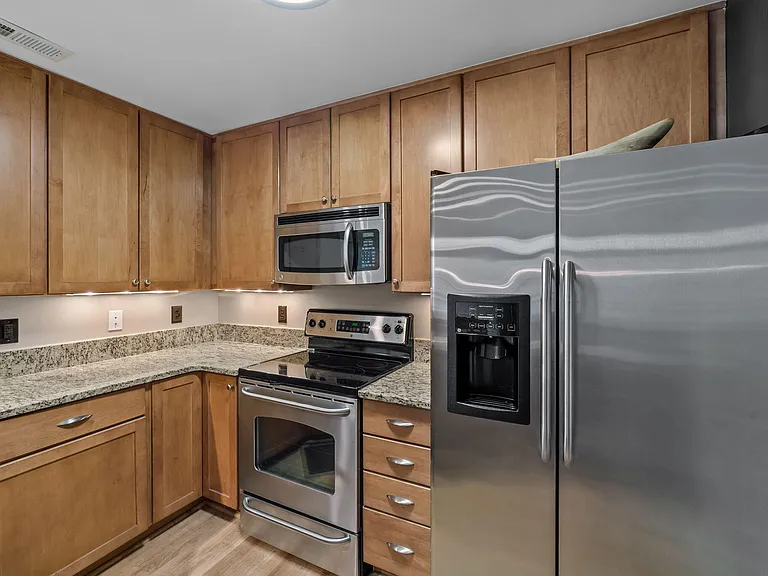 444 Blount St #205 — Photo 19