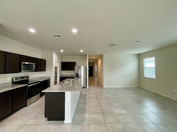 5th image of 18563 W Desert Hollow Dr