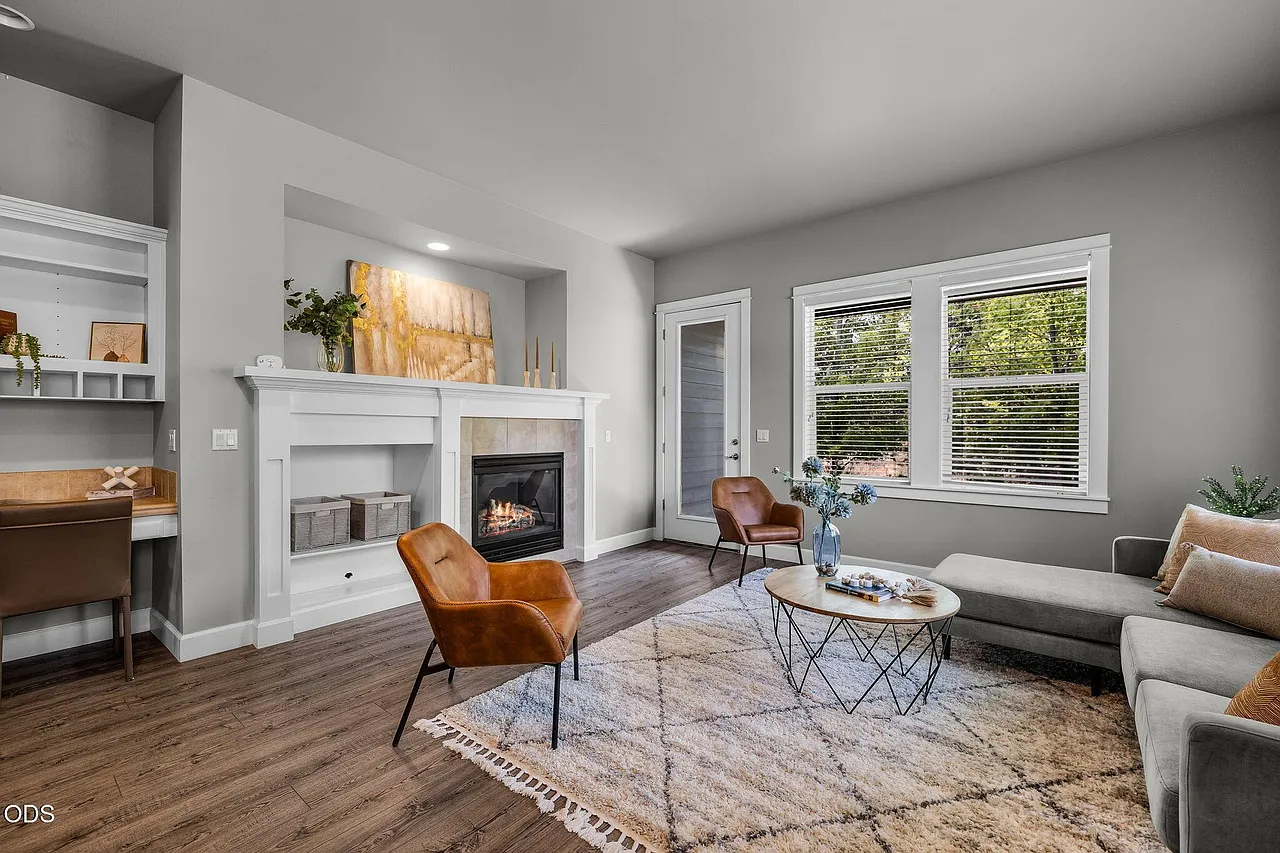 3 bed, 1842 sqft, $2,800 — Photo 4