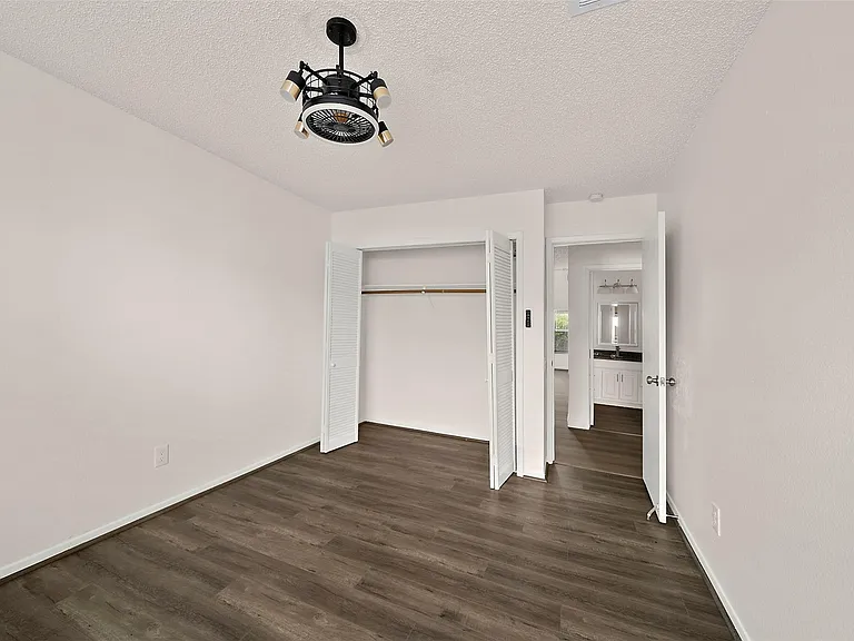 3219 The Highlands Dr — Photo 16