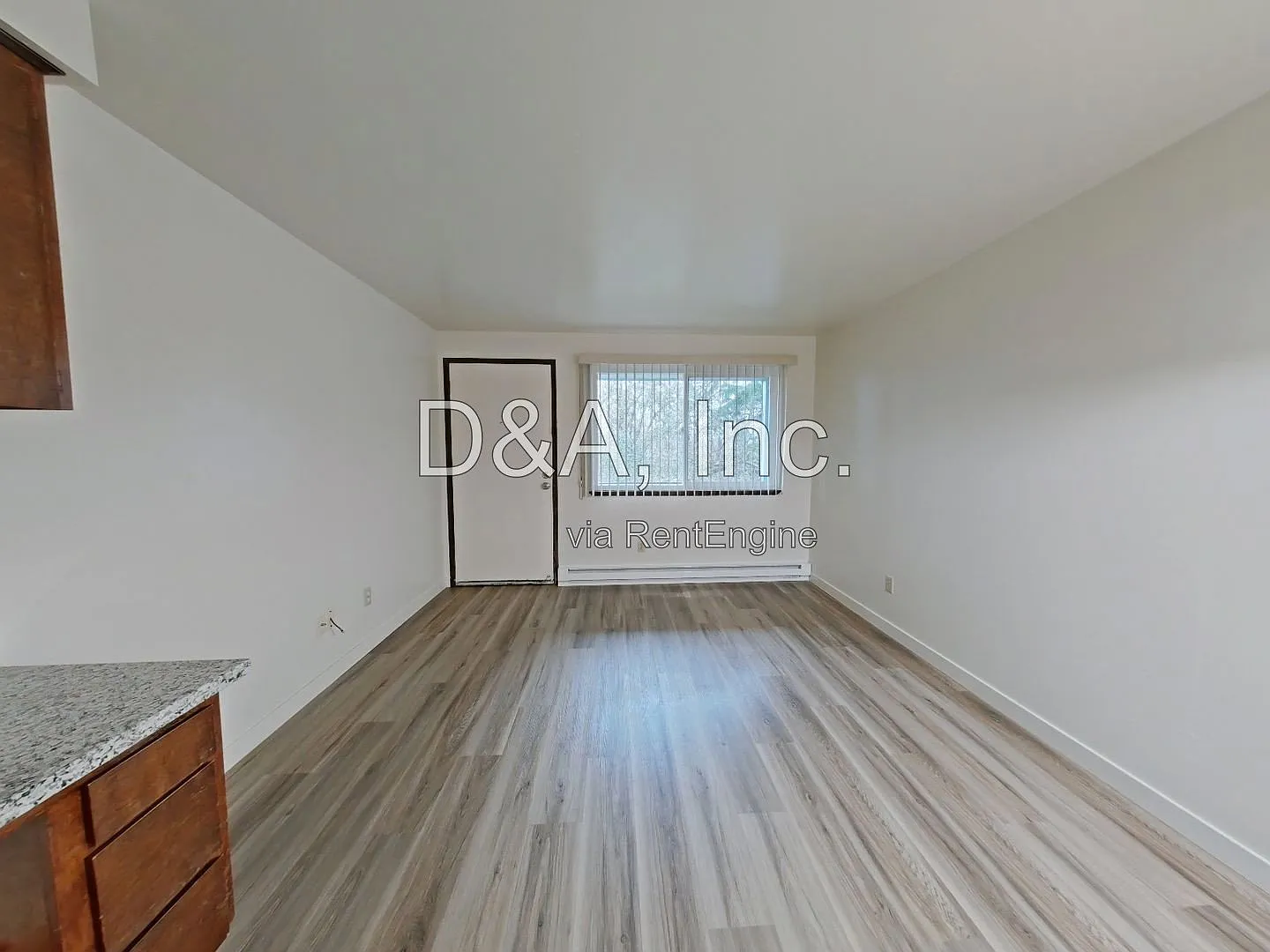 Studio, 1.0 bath, 200 sqft, $795 — Photo 3