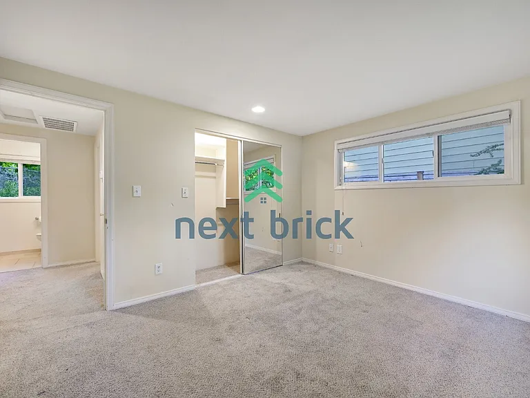 10435 SE 13th St — Photo 9