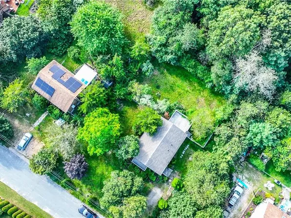 52 Elm Rd, South Kingstown, RI 02879