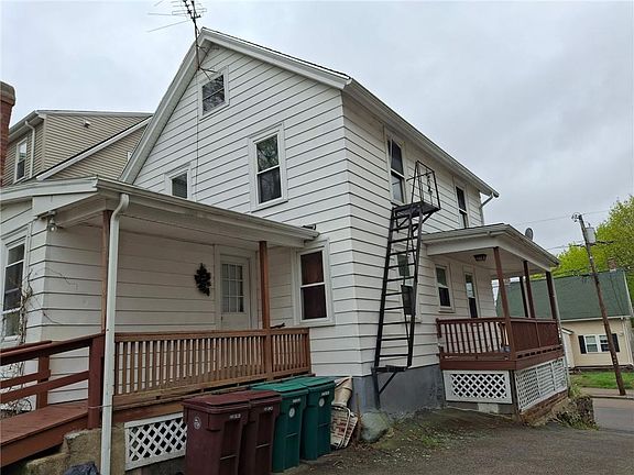 3rd image of 222 Grove St