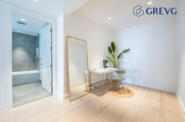 Sold by Global Real Estate Ventures Group LLC | media 16