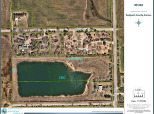 6056 N Ridge Rd, Maize, KS 67101