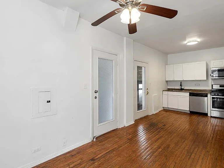 1016 W Cullerton St #1R — Photo 1