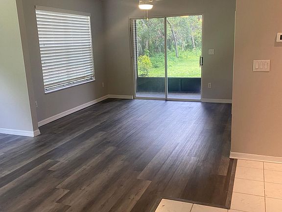 3rd image of 713 Sandy 375 Ct #375