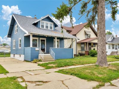 1922 J St SW, Cedar Rapids, IA, 52404