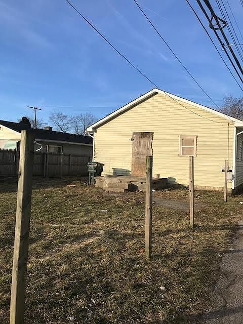 2nd image of 2342 Hamilton Ave