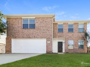 2333 Penwell Dr, Fort Worth, TX 76120