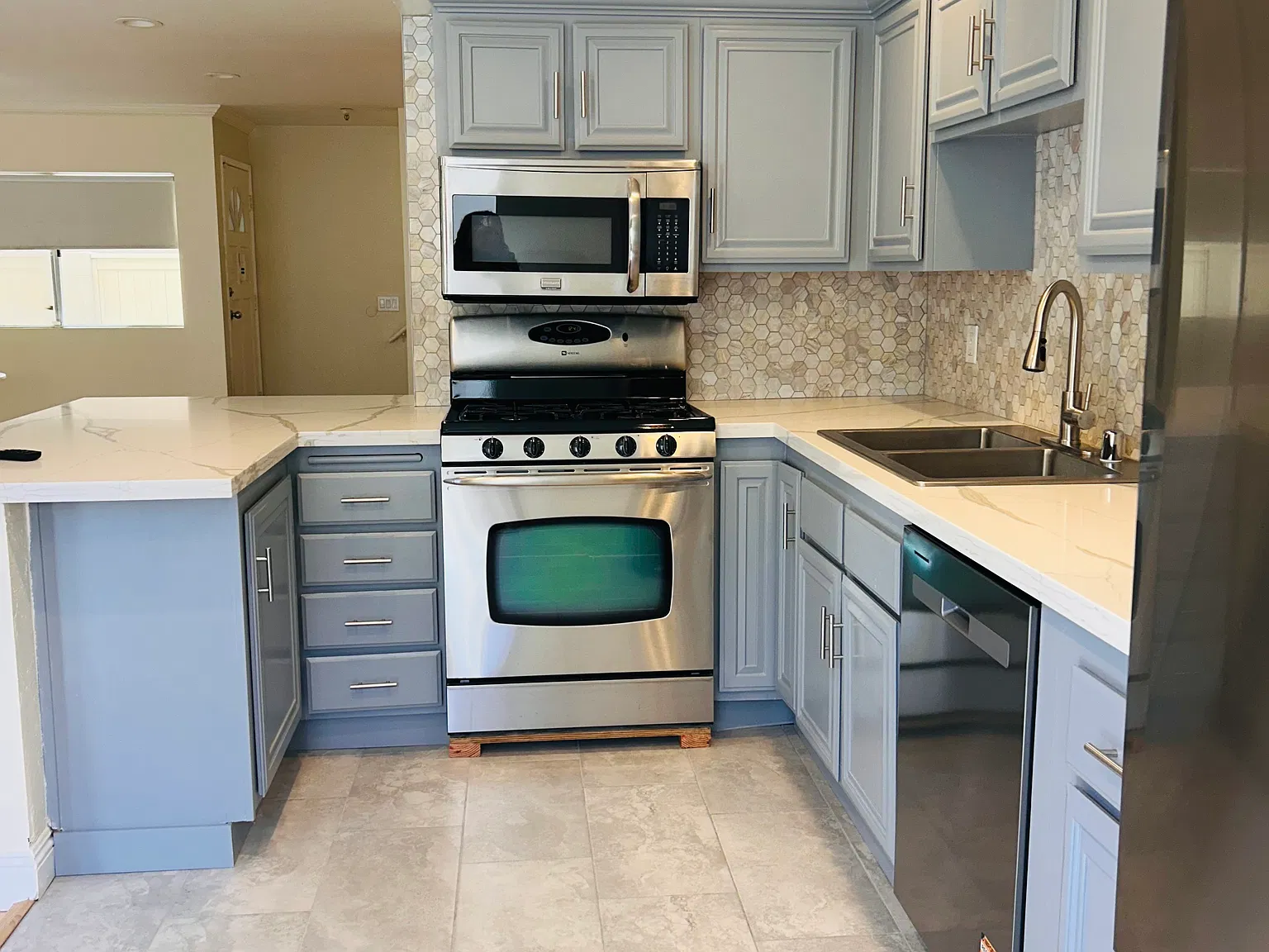 3 bed, 2.5 bath, 1157 sqft, $2,800 — Photo 1