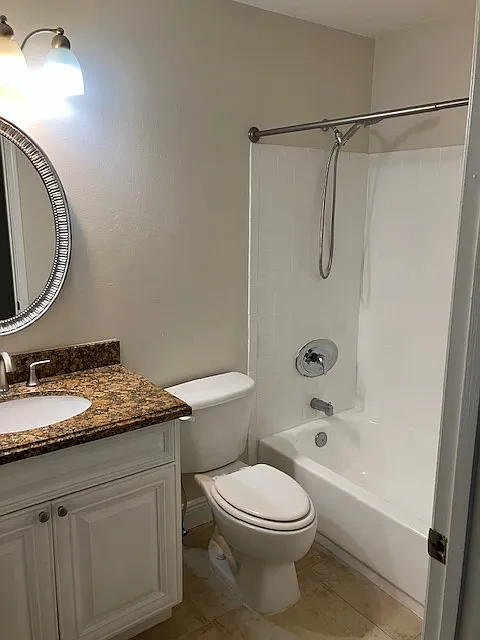 3 bed, 1256 sqft, $2,000 — Photo 4