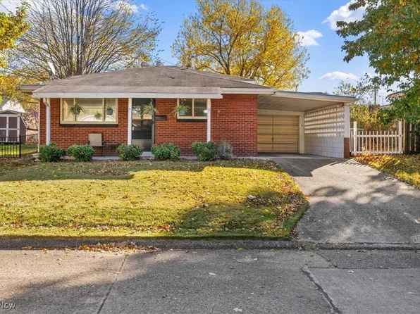 2802 12th Ave, Vienna, WV 26105