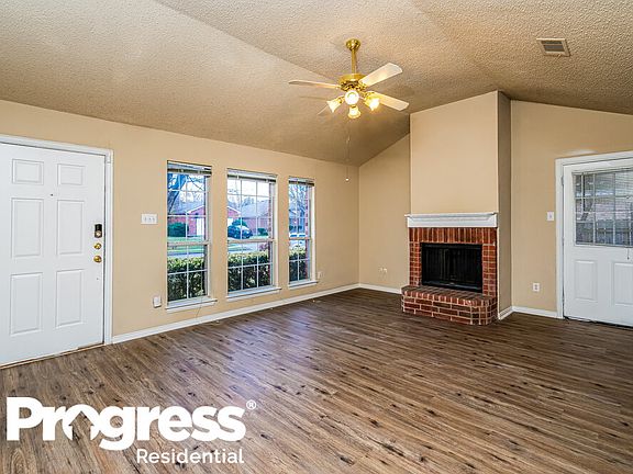 4th image of 1157 Lake Bluff Dr