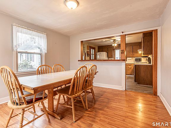 3rd image of 190 Chestnut Street