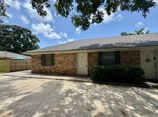 100 Charolais St APT B, Lafayette, LA 70506