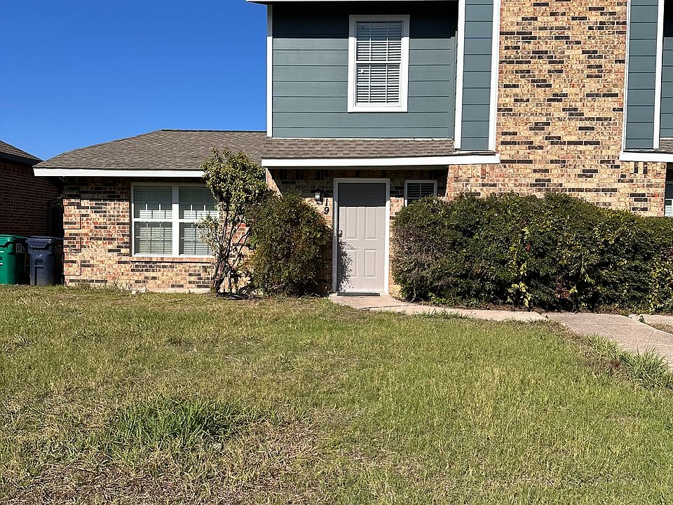 1st image of 619 Wolftrap Dr