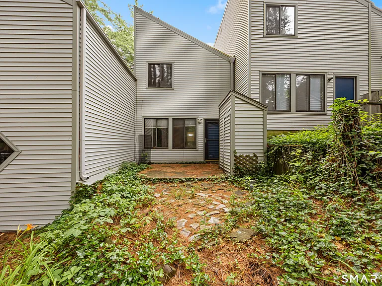 5 Staunton Ct #E — Photo 18