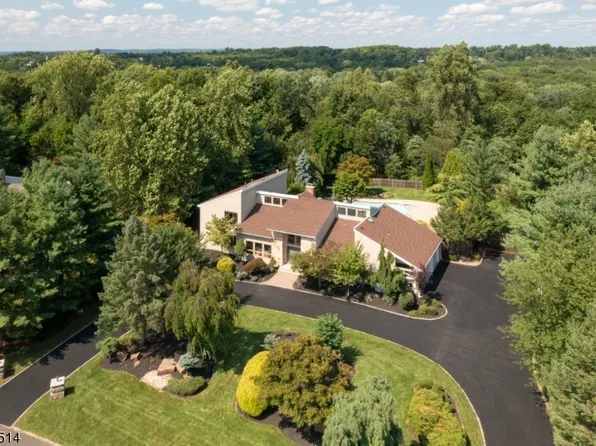 49 Christy Dr, Warren Twp., NJ 07059