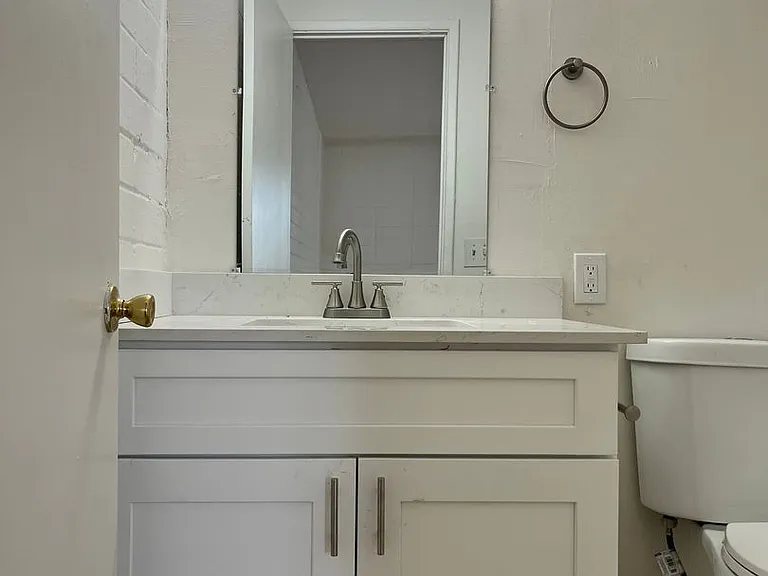 Catalina View Apartments — Photo 80