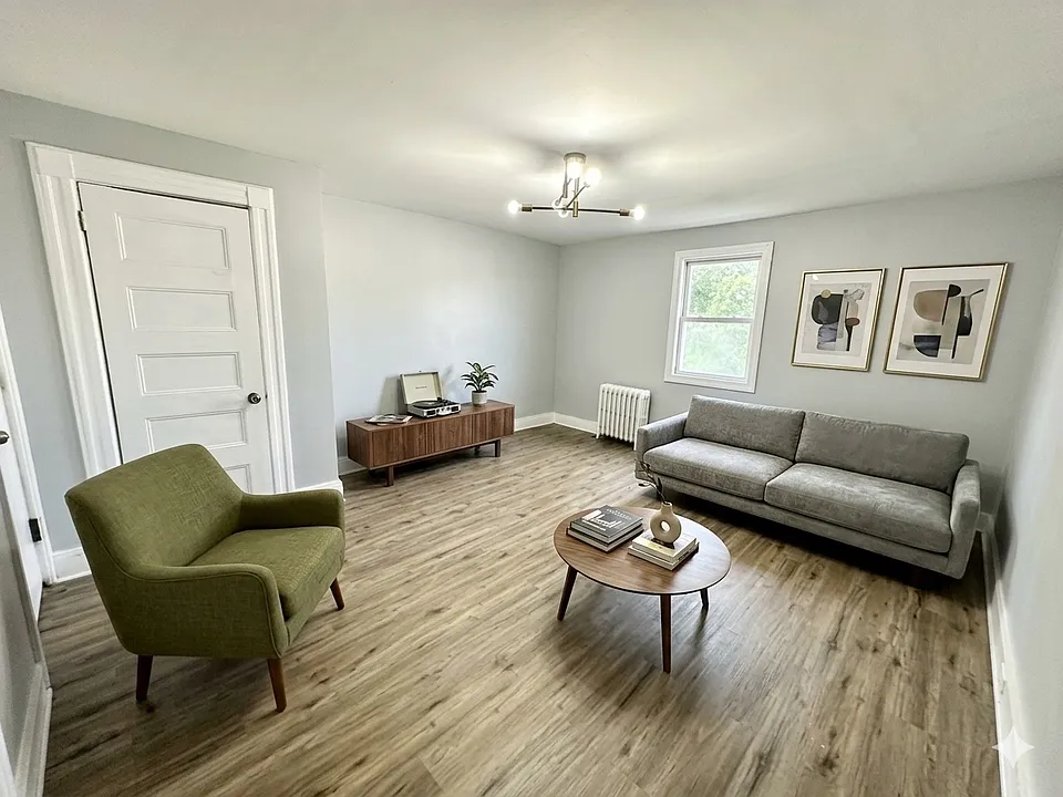 117 4th Ave #3A