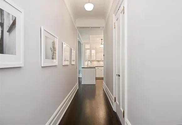 Sold by United Broking | media 10