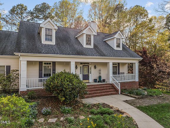 3rd image of 23 Aman Ct