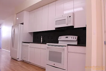 Rented by aptsandlofts.com