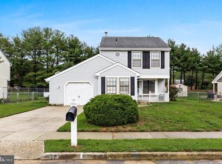 17 Linden Dr, Blackwood, NJ 08012