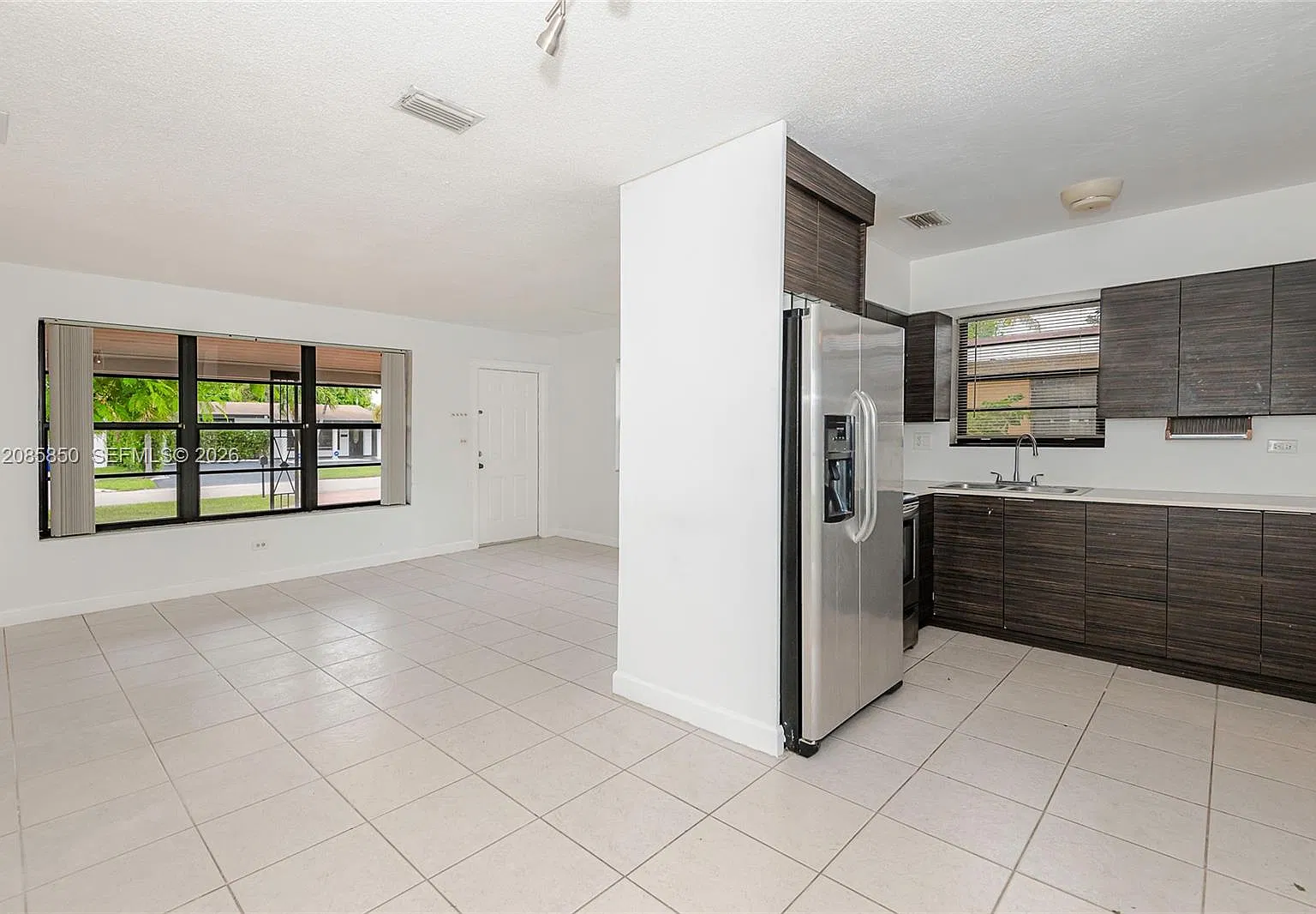Island Dr, Miramar — Photo 1