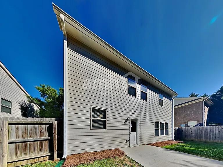 2444 Beal St — Photo 25