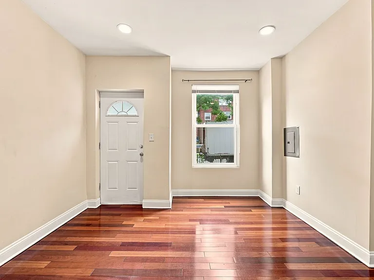 3005 Sherman Ave NW #1 — Photo 2