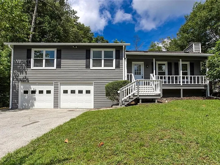 1093 Caprice Dr — Photo 3