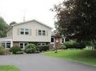 2067 Pleasant View Rd, New Columbia, PA 17856