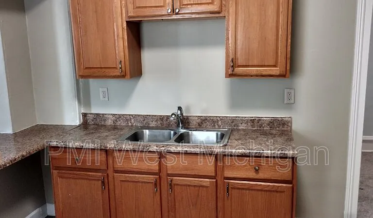 824 Nagold St NW #1 — Photo 8
