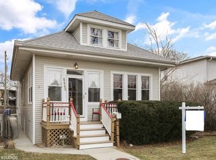 5445 N Lovejoy Ave, Chicago, IL 60630