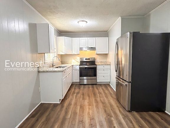 3rd image of 907 Newcastle Rd