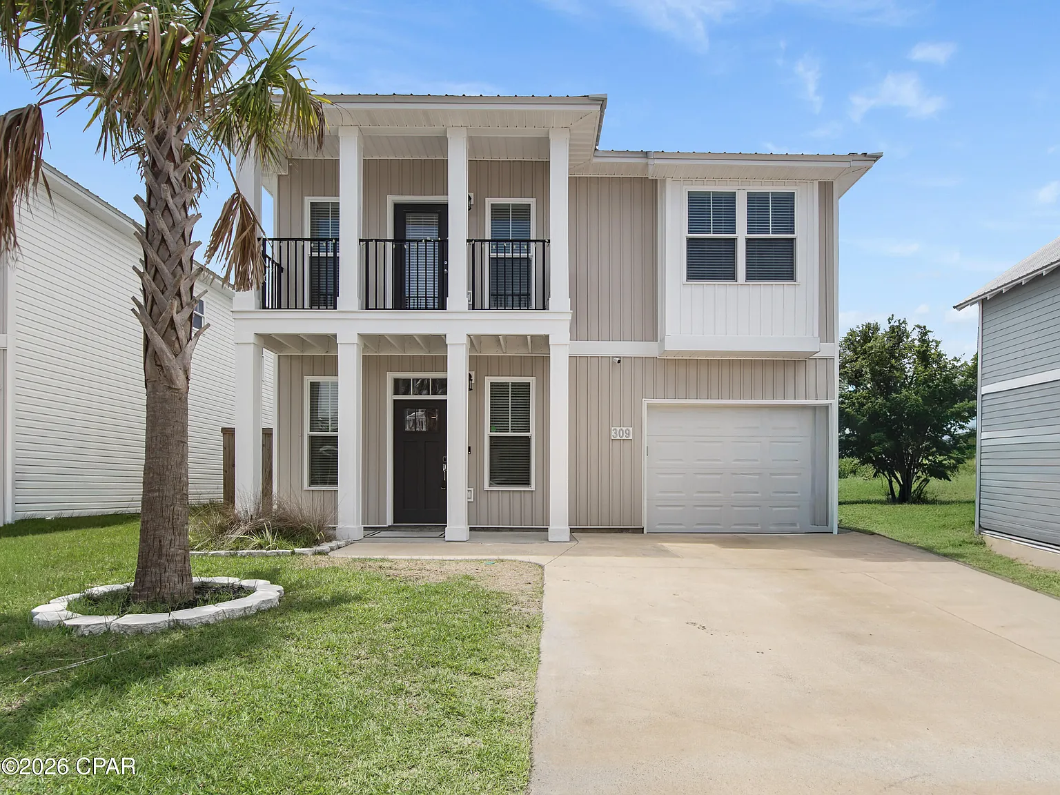 4 bed, 2.5 bath, 1688 sqft, $2,300 — Photo 1