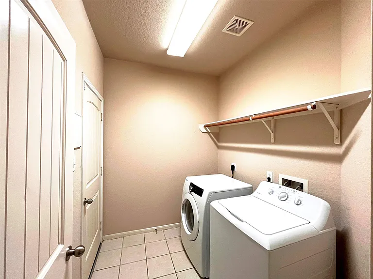 20330 Pine Water Ln — Photo 19