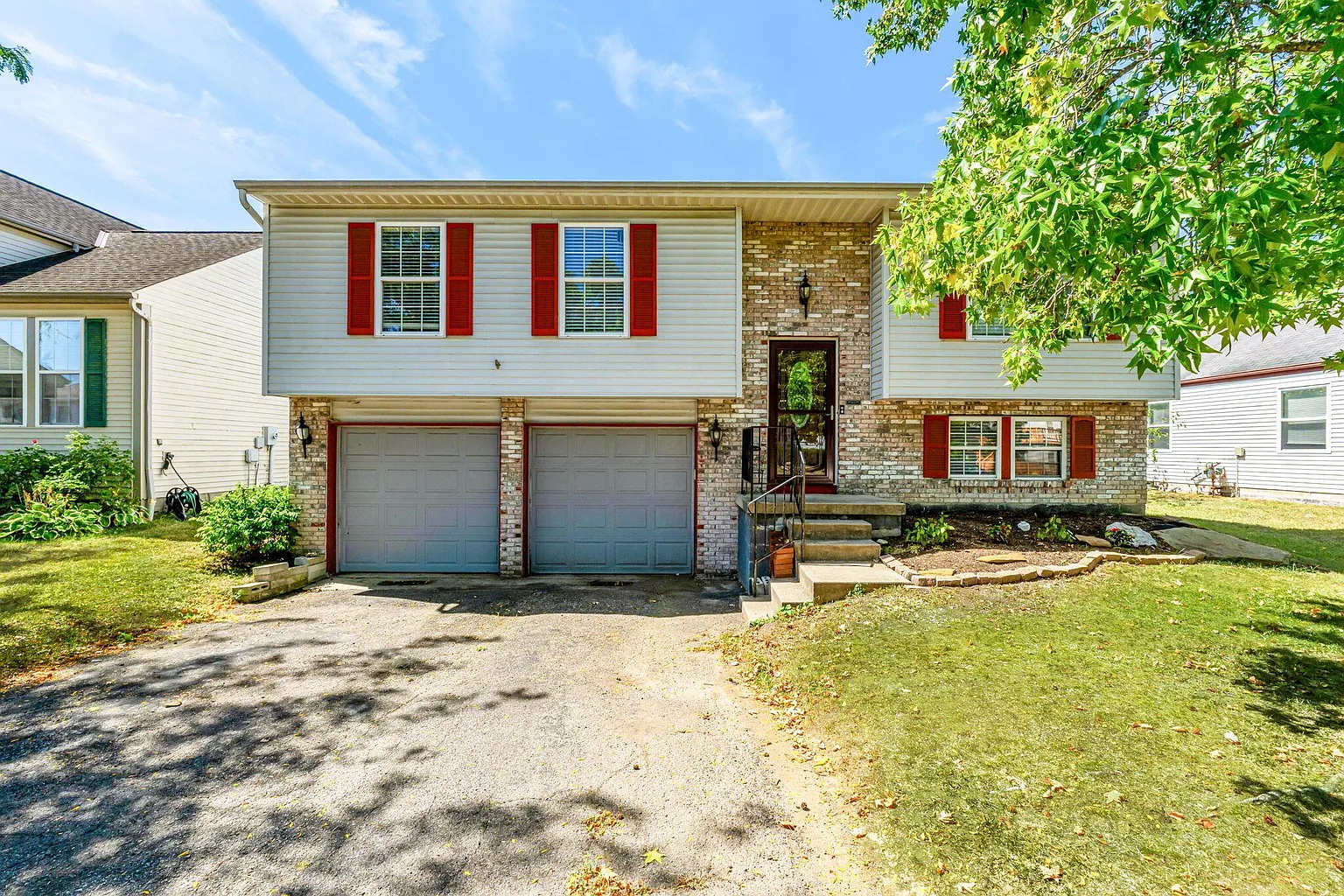 3299 Whitfield Dr photo 1