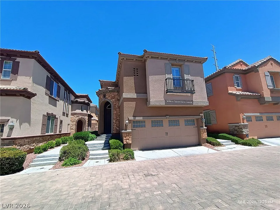 2316 Malaga Peak St