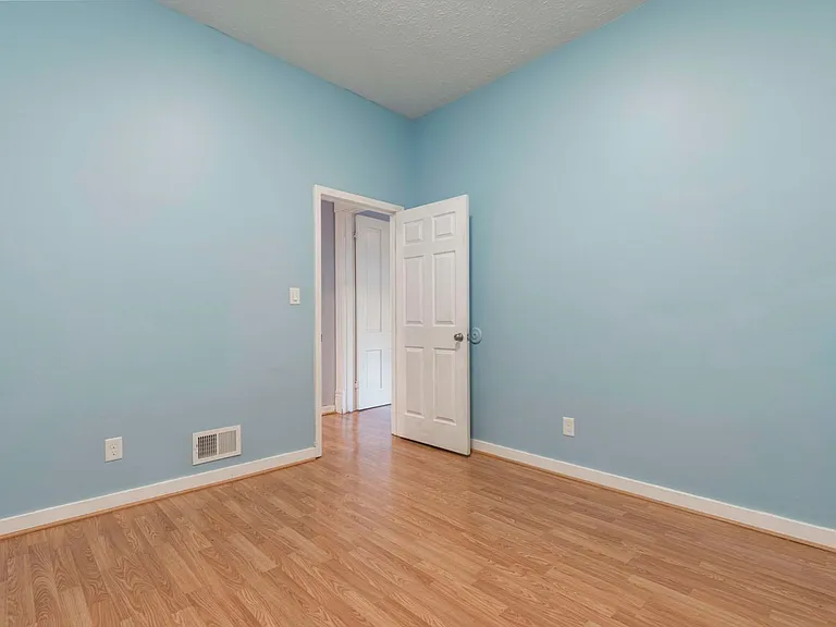 522 Zane Street — Photo 15