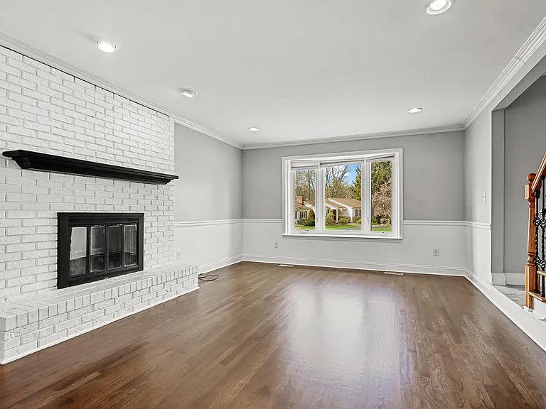 45011 Byrne Dr — Photo 17