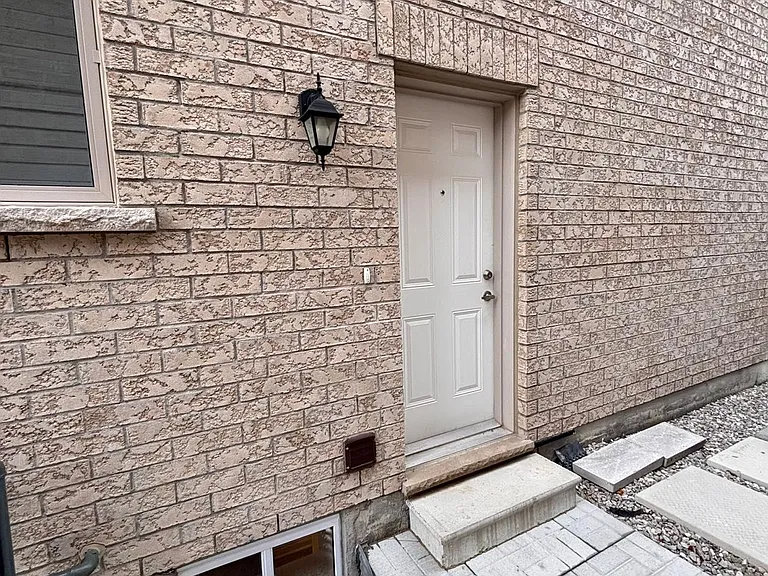 4 Finley Way #BASEMENT — Photo 3